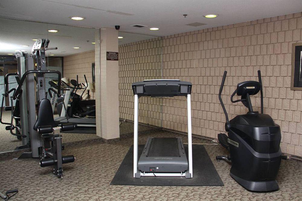 Argyll Plaza Hotel เอดมันตัน ภายนอก รูปภาพ
